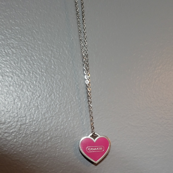 Coach pink heart charm on an unbranded silver necklace - Picture 1 of 3
